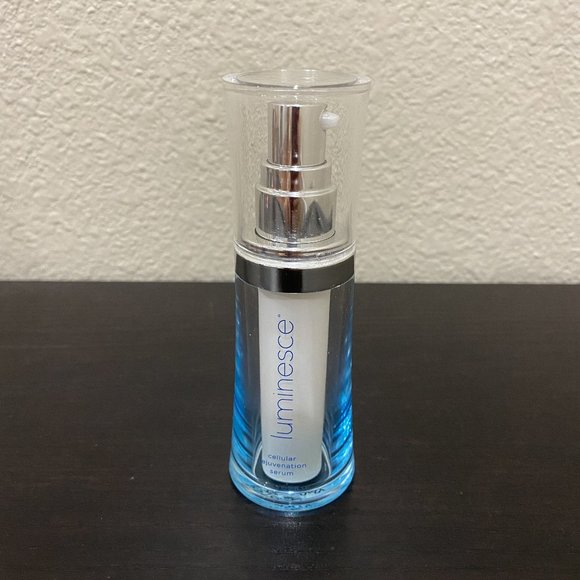 LUMINESCE cellular rejuvenation serum - Picture 2 of 3